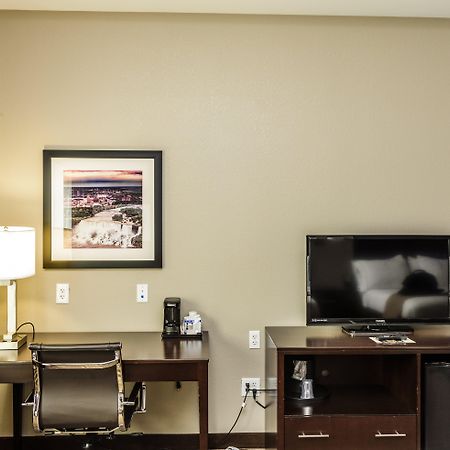 Holiday Inn Express & Suites Cheektowaga North East By Ihg Eksteriør bilde