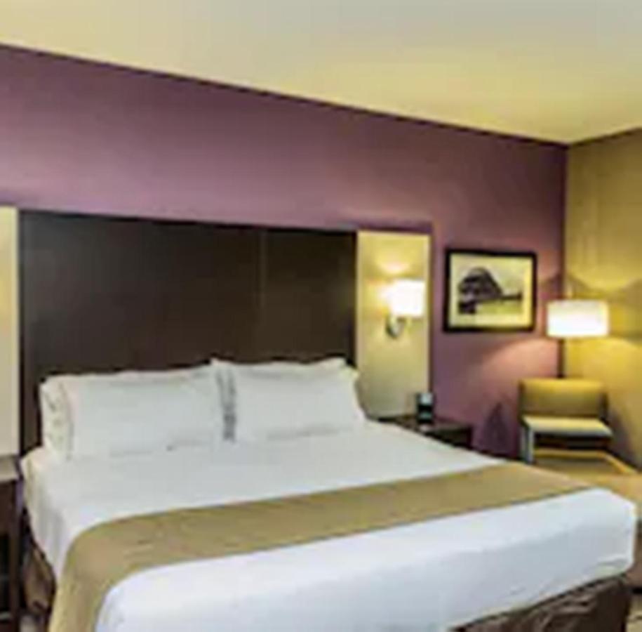Holiday Inn Express & Suites Cheektowaga North East By Ihg Eksteriør bilde