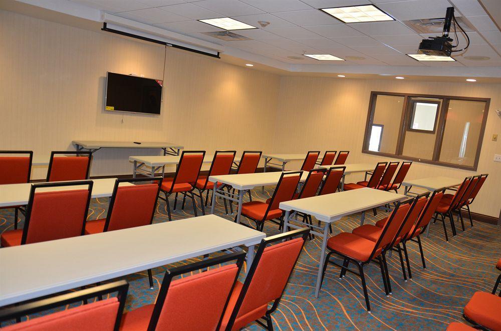 Holiday Inn Express & Suites Cheektowaga North East By Ihg Eksteriør bilde